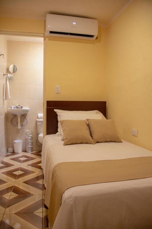 Casa 3 Torres En El Barrio Santiago, Centro. Villa Mérida Dış mekan fotoğraf